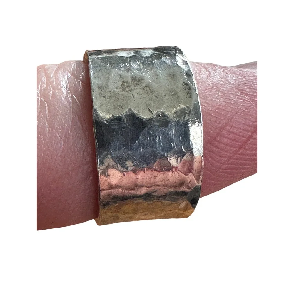 Unbranded‎ Hammered Wide Band Ring Unisex Size 8 Silver Excellent Mixed Metal